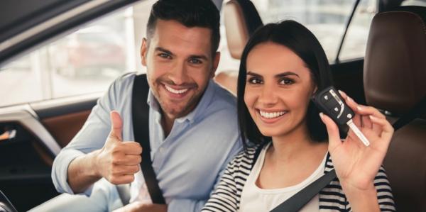 couple buying car